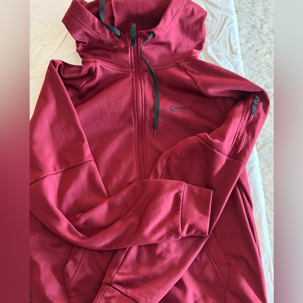 Nike Therma Hoodie Mens Medium Red Full Zip Fleece Sweatshirt
